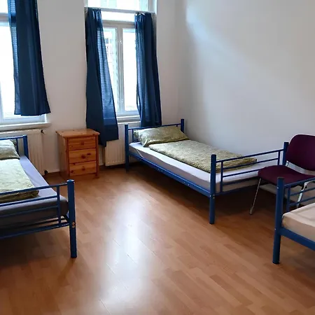 Monteurwohnung In *